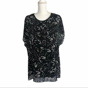 CAbi Black and White Patterned Top